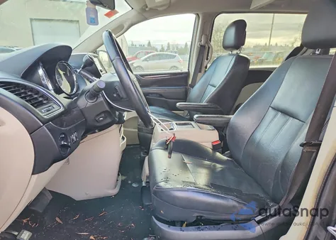 2012 Chrysler Town & Country Touring z USA, uszkodzony, nr VIN 2C4RC1BG9CR226479